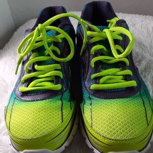 Fila Athletic Shoes Memory Foam Insole